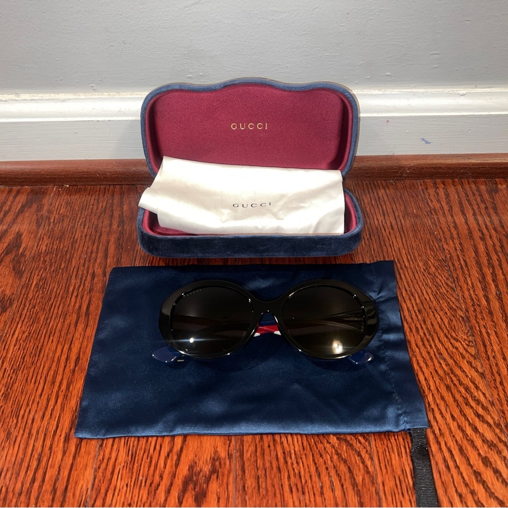Gucci Tricolor Sunglasses with Red, Blue, and White - Picture 7 of 7